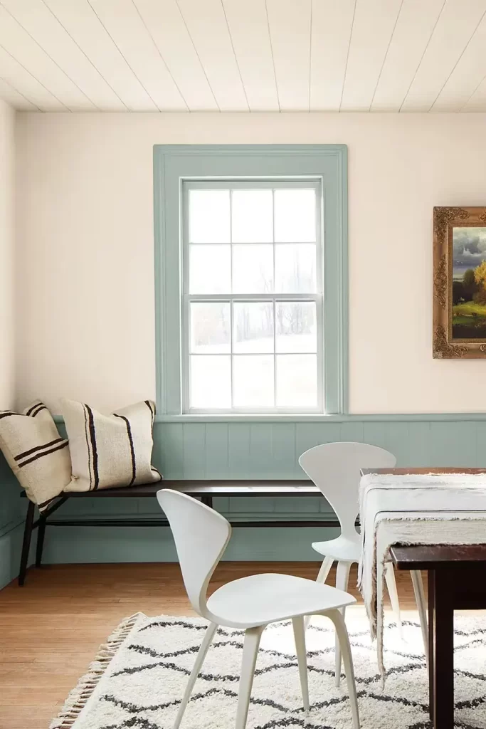 BM_CT26_B17_BackCover_FirstCrush