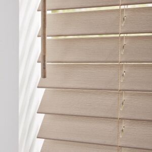 faux wood blindshunter douglas